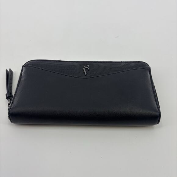 Simply Vera Wallet Black Zippered Signature Wallet 4"H X 7.5"L FREE SHIPPING - Picture 1 of 5